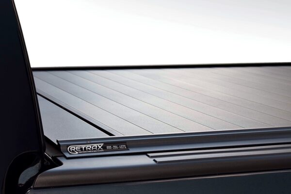 RetraxPRO XR + Yakima JetStream Roof Rack System - Image 7