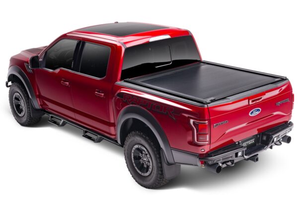 RetraxONE XR + Yakima JetStream Roof Rack System
